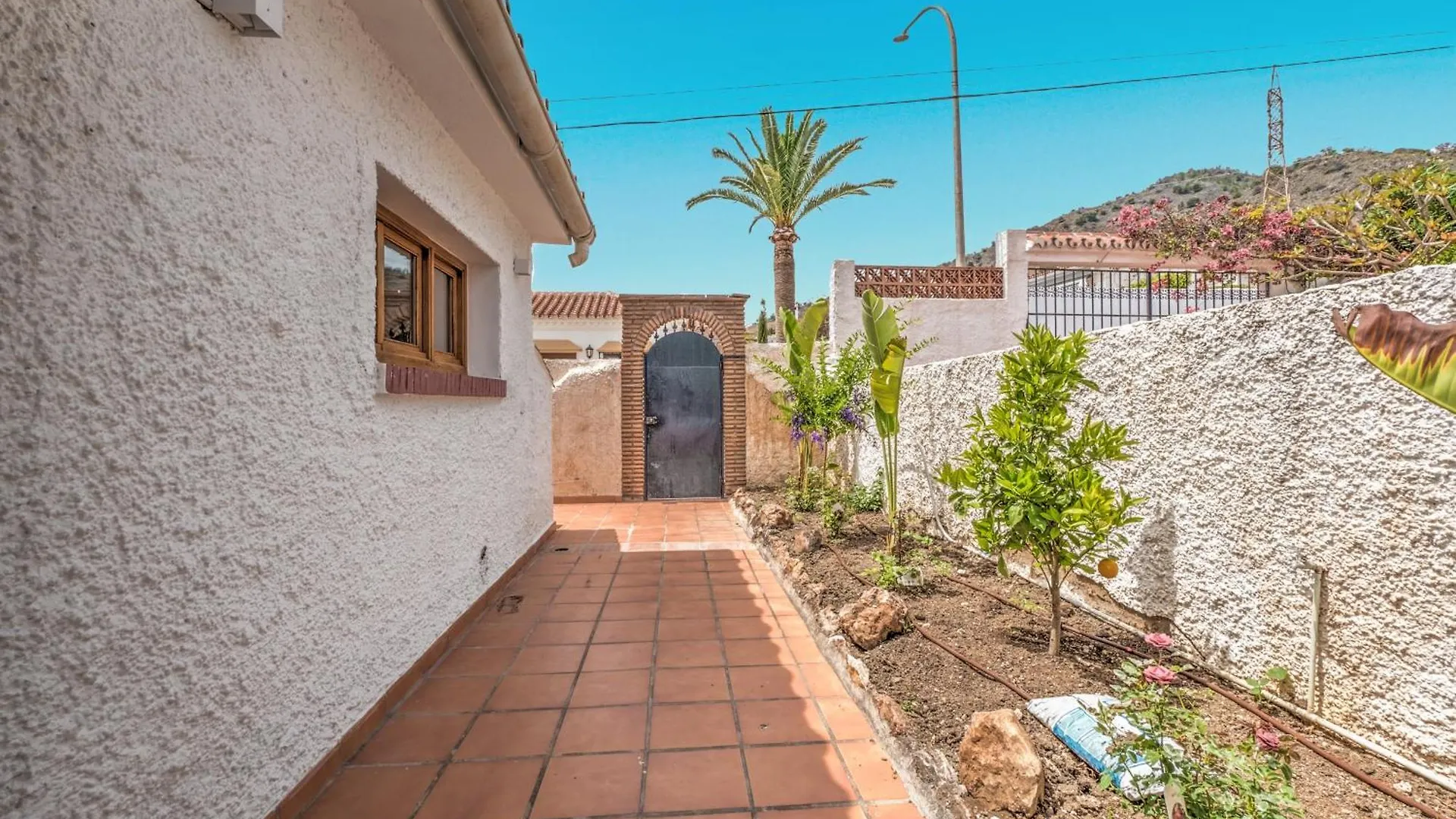 Villa In Mediterranean Style With Private Pool Nerja
